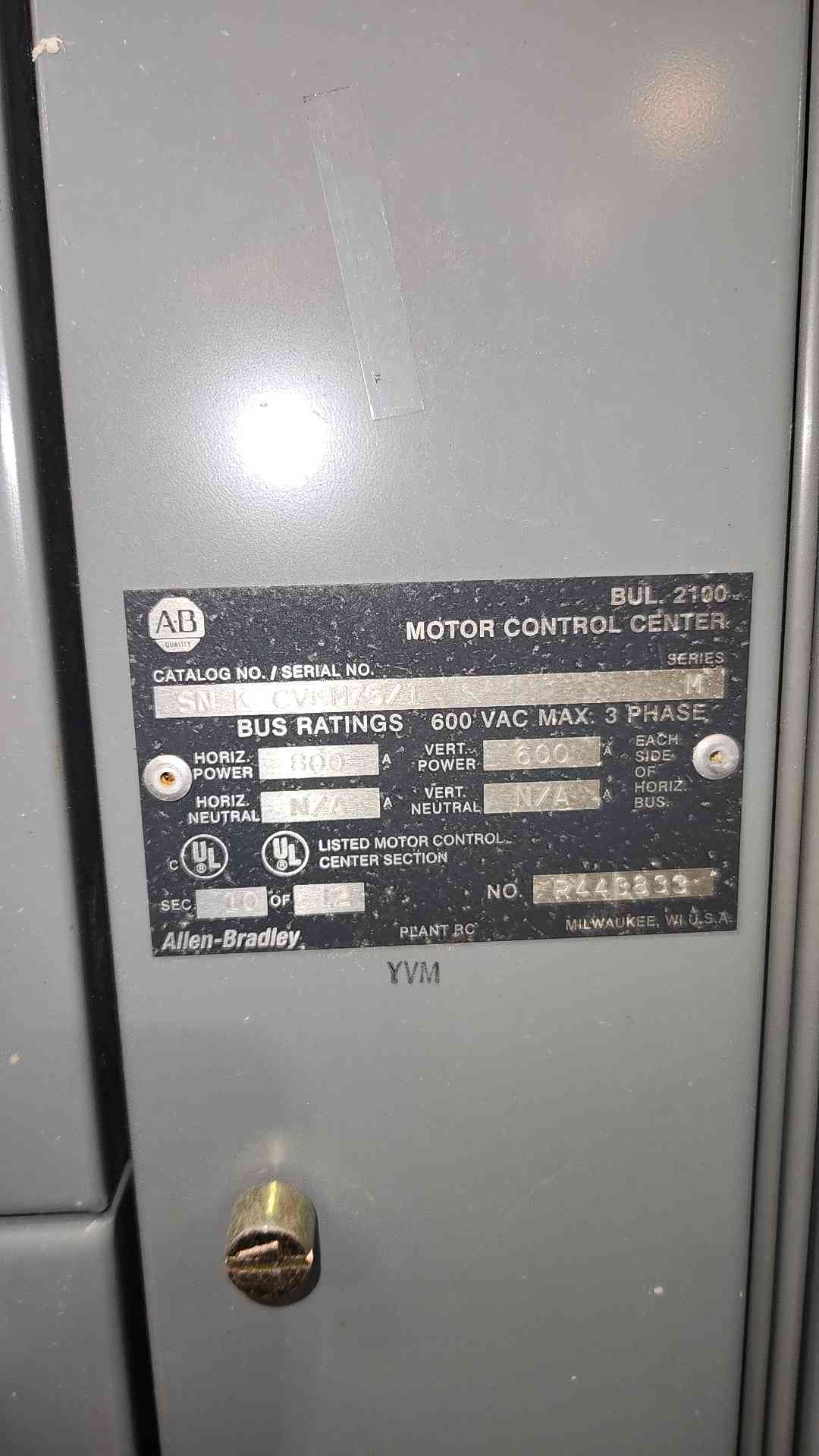Allen Bradley Centerline 2100 MCC Motor Control Center 3 Section 800A Cutler-Hammer