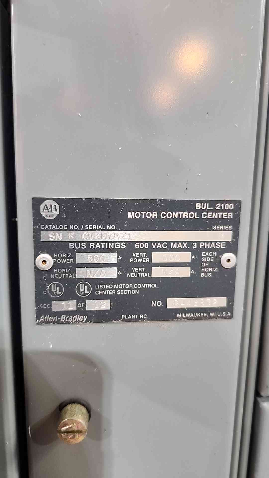 Allen Bradley Centerline 2100 MCC Motor Control Center 3 Section 800A Cutler-Hammer