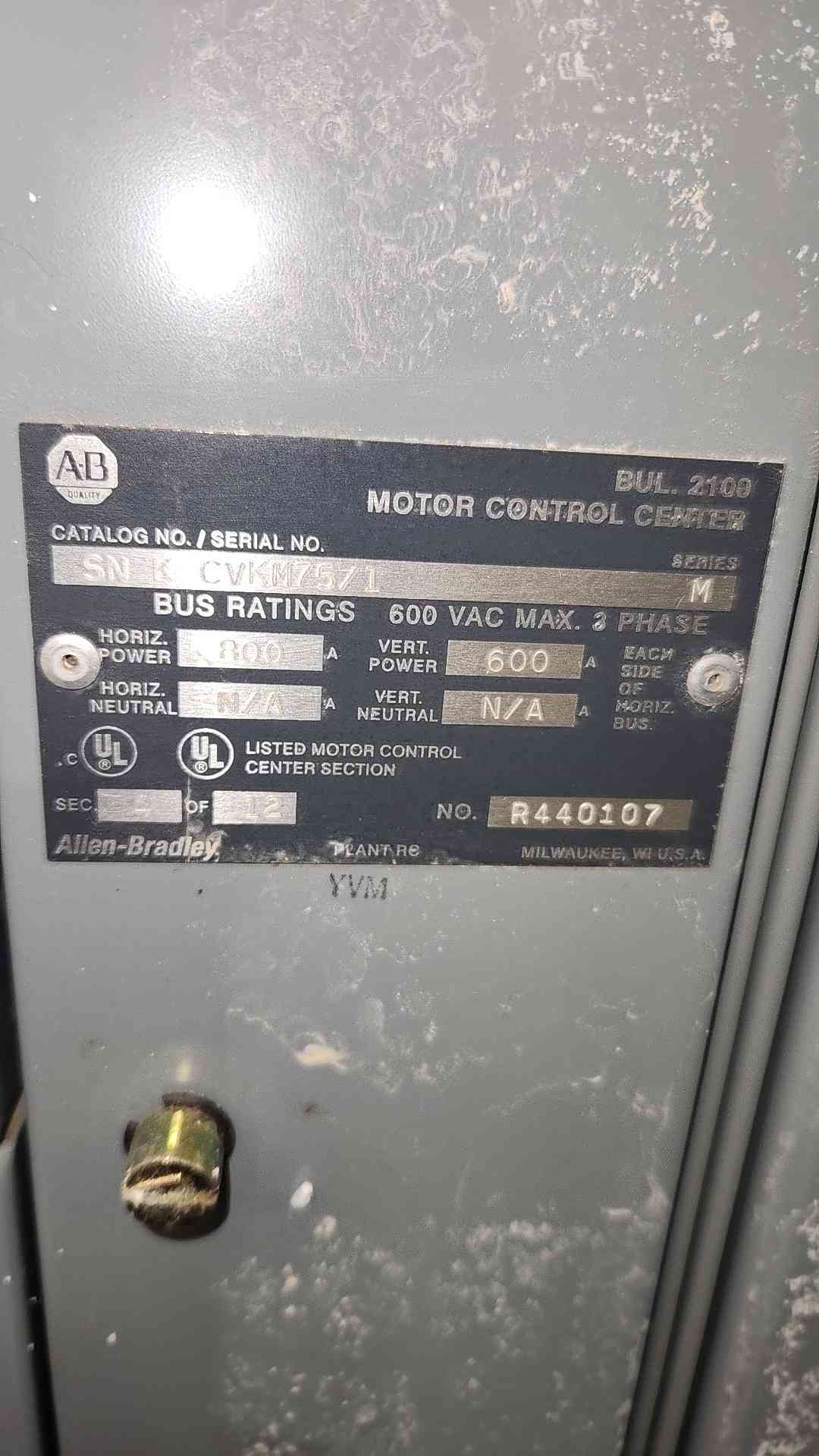 Allen Bradley Centerline 2100 MCC Motor Control Center 3 Section 800A-600V 3PH