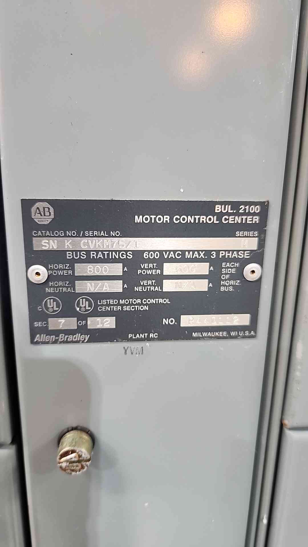 Allen Bradley Centerline 2100 MCC-Motor Control Center 3 Section 800A 600V 3PH