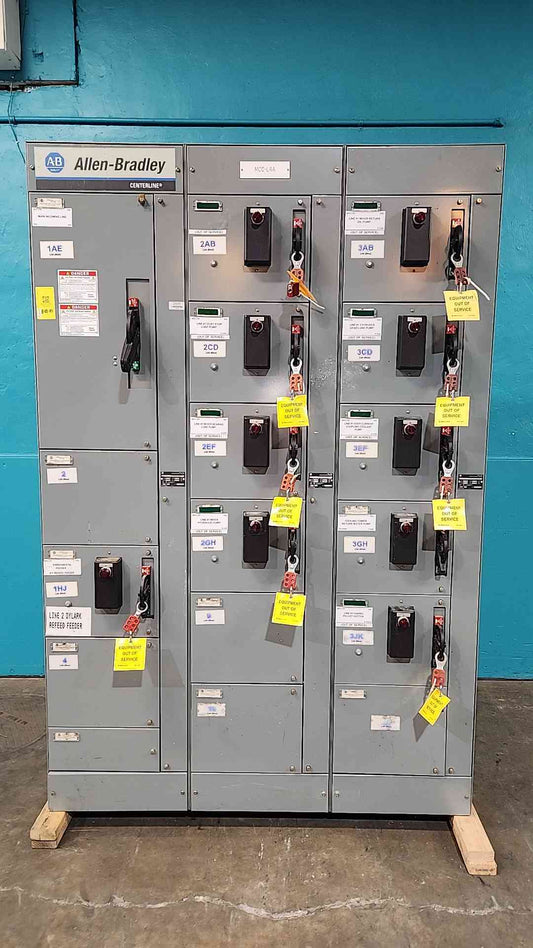 Allen Bradley Centerline 2100 MCC Motor Control Center 3 Section 800A Main Line