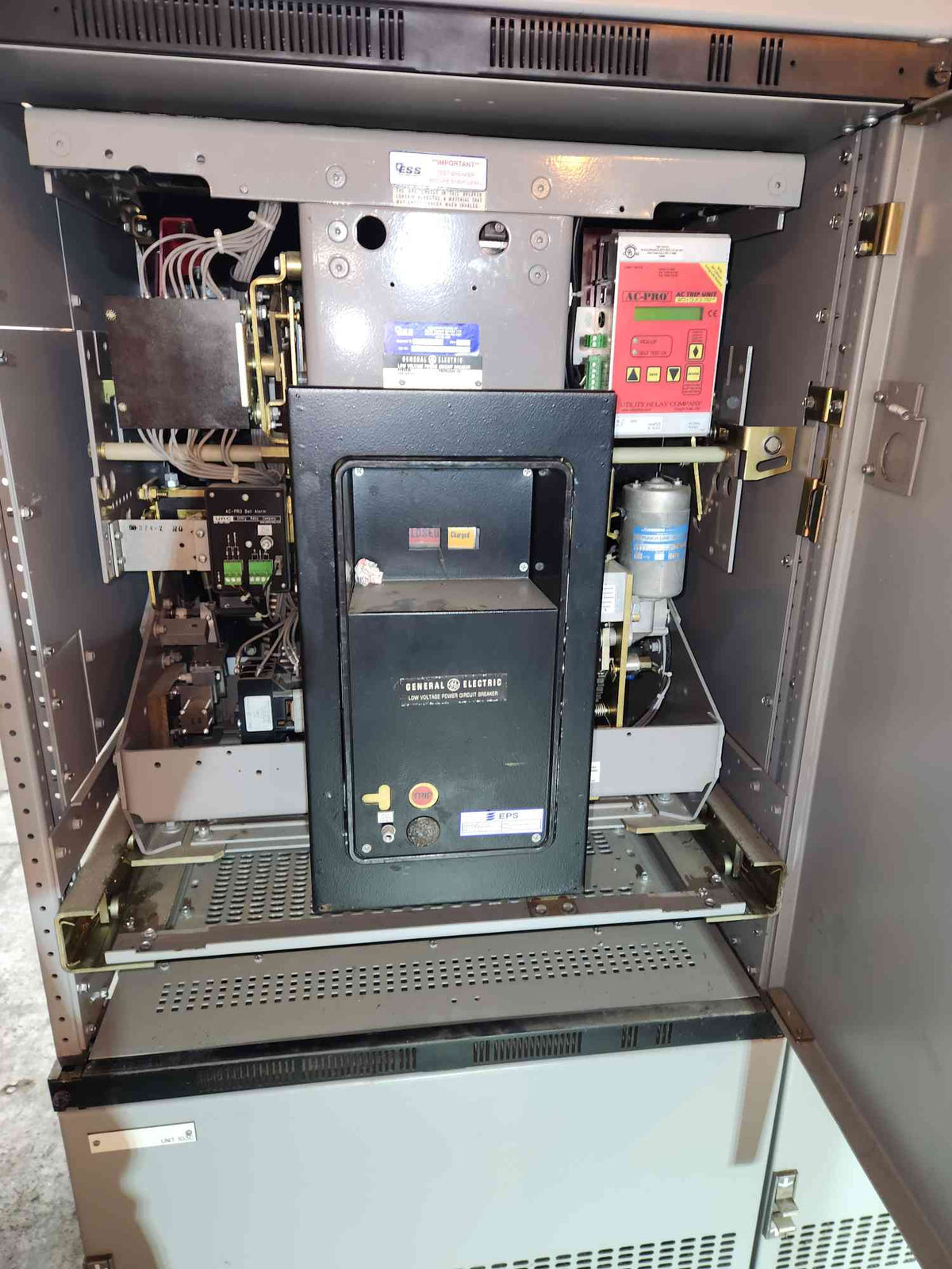 GE AKD-8 480V 3PH Low Voltage Power Switchgear AKR Drawout Breakers AC-PRO Trip
