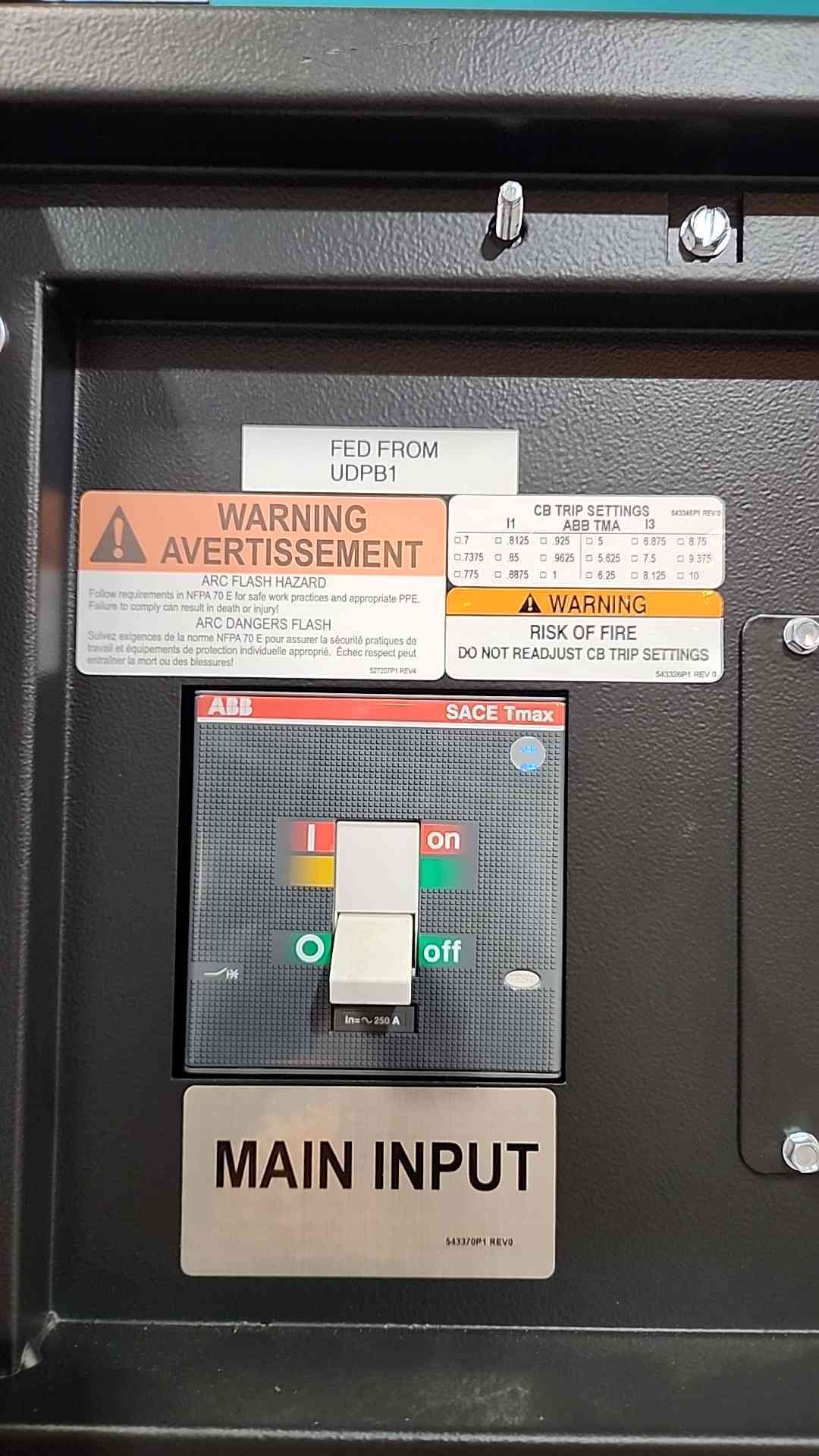 Liebert PPC 150kVA Data Center PDU 480V 208V PPA150C w/ EXC Side Panel Cabinet