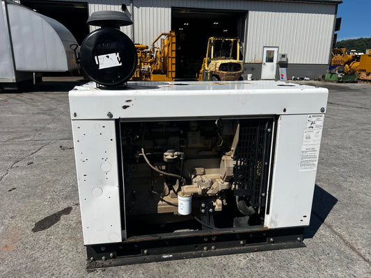 John Deere 6.8 Liter Engine, Power Unit with Radiator, 225 HP, US EPA Tier 3 Pre Emission Engine, Year - 2014 - DSLP1454