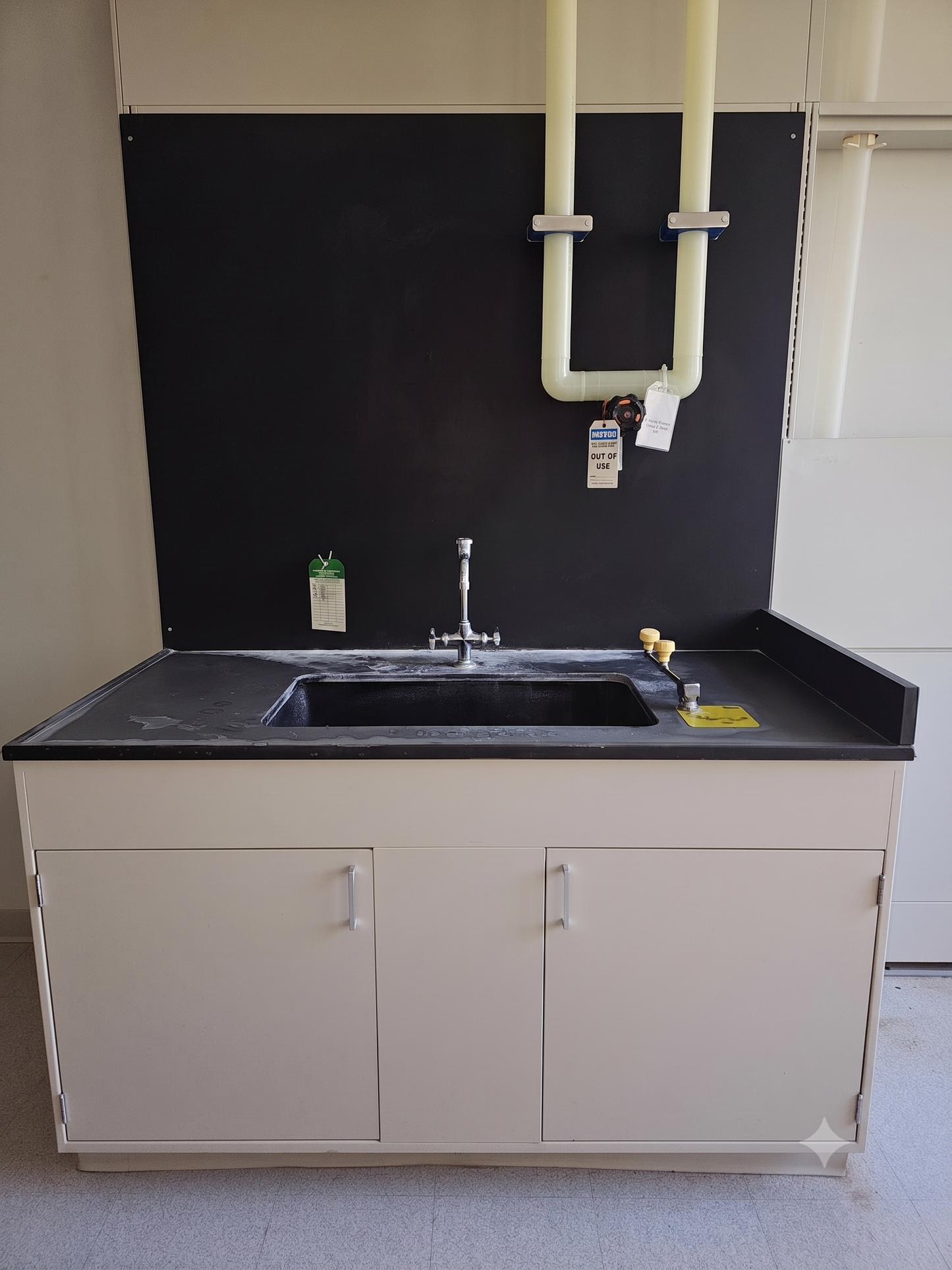 5' Fisher Hamilton Sink w/ Faucet Eyewash(SKU: 112871)