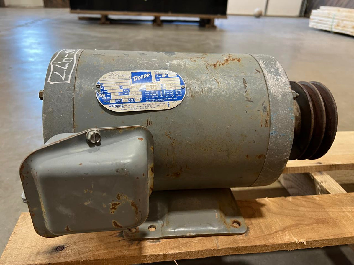 Doerr Electric 3 Phase, AC Motor with Pulley, 5 HP, 1740 RPM, Used Tested