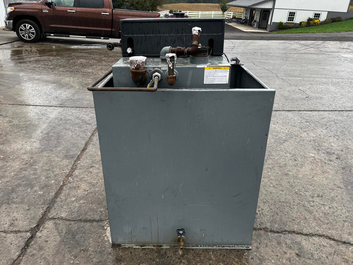 100 Gallon Good Used Diesel Fuel Tank with Electric Fuel Pump.  Double Wall with Containment Tank.