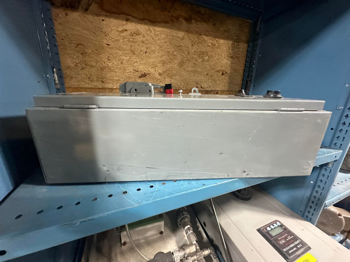 Square D Fusable Disconnect with Motor Starter Contactor
