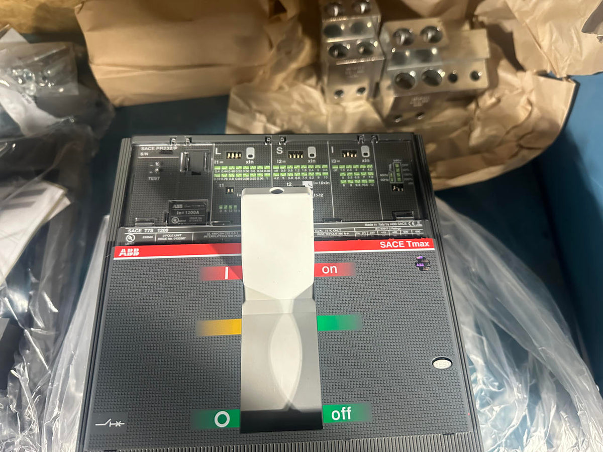 ABB Breaker with Lug Kit, 1200 Amp, New Surplus