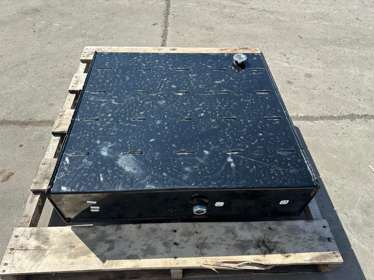 CAT Expansion Tank for Radiator or Heat Exchanger, Unused Surplus