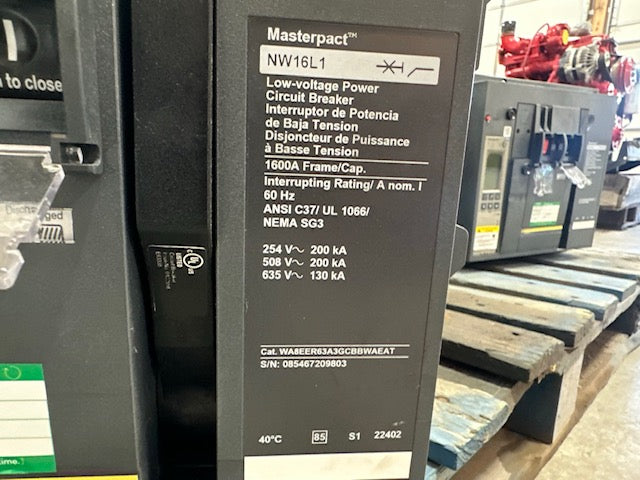 Schneider Motorized Electronic Breaker for paralelling, 1600 Amp DSLP1081