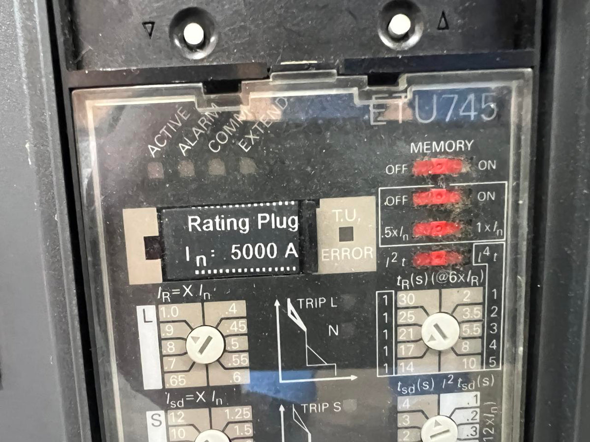 5000 Amp Siemens Motorized Braker with Adjustable Trip Unit Includes a GFCI Module