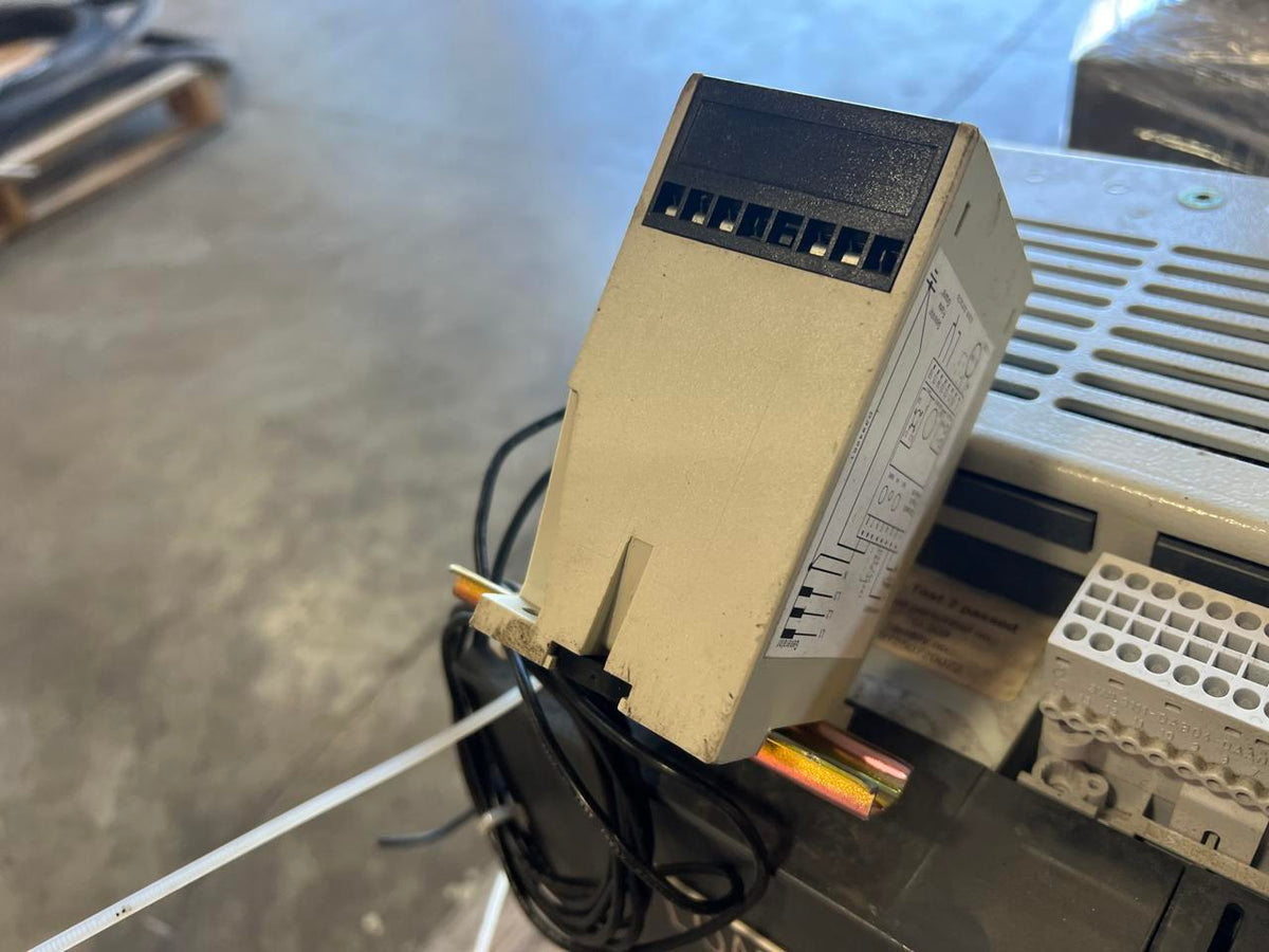 5000 Amp Siemens Motorized Braker with Adjustable Trip Unit Includes a GFCI Module