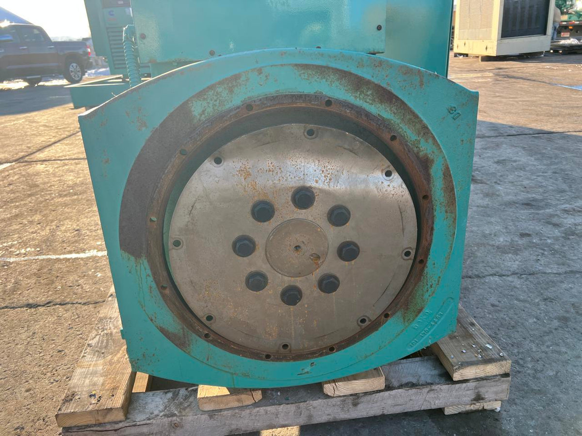 400 kW Onan/Cummins Gen End with Controller and Braker, 129 Hours, Year – 2001