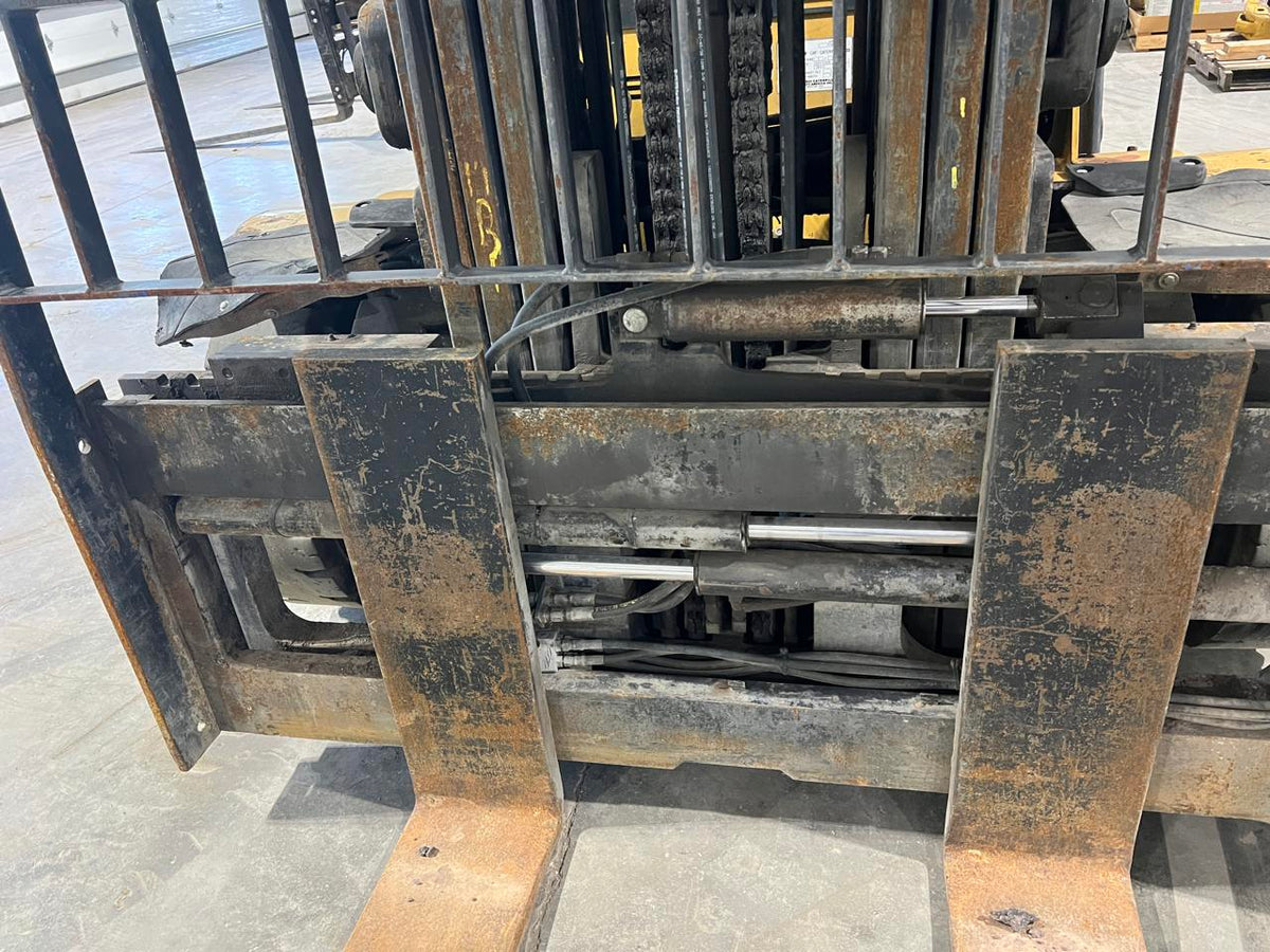 CAT DP55 Forklift 12000 lb capacity Diesel Triple Stage Mast Side Shift Fork Positioner 42″ Forks DSLP1138