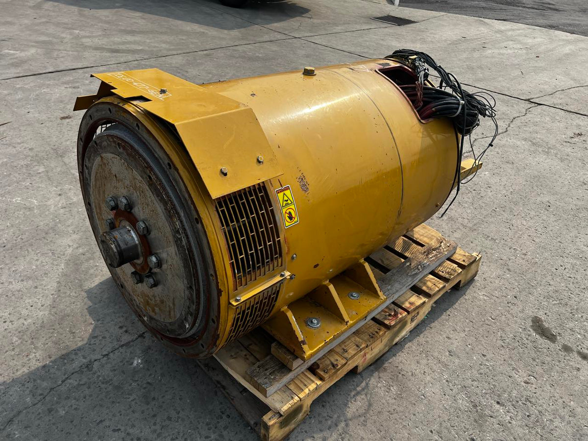 725 kW CAT Gen End to Fit 3412 or C27, 600 Volt, Year – 2006