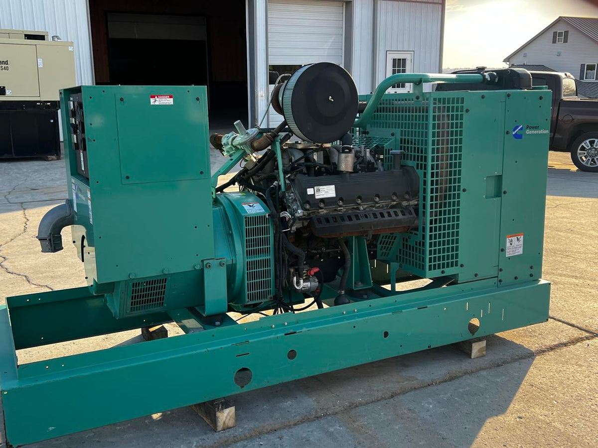 100 kW Cummins/Onan Generator, Natural Gas or Propane, 6.8 Ford Engine, Year – 2002, 710 Hours