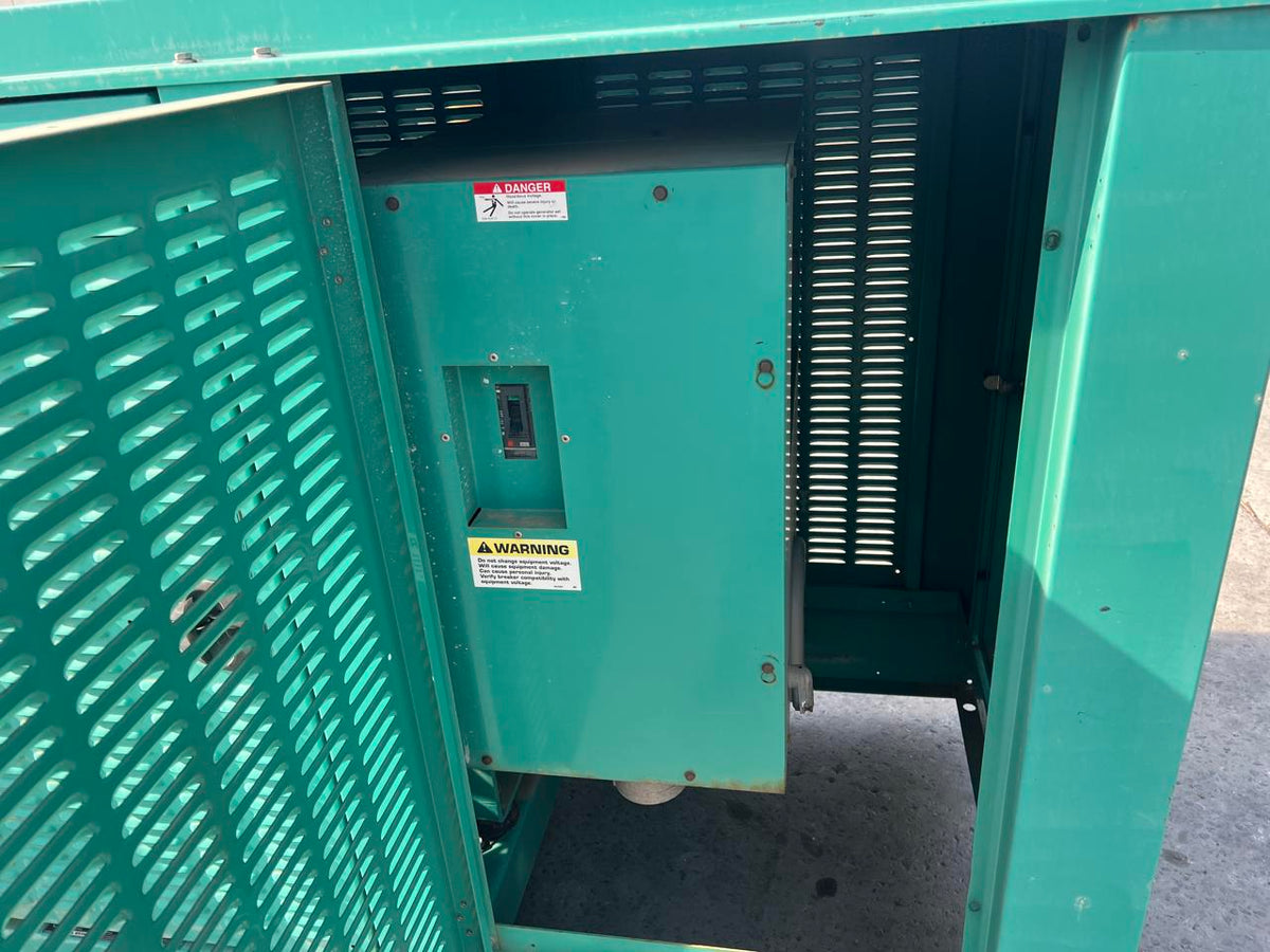 100 kW Cummins/Onan Generator Ford Engine Year – 2002 564 Hours with Enclosure