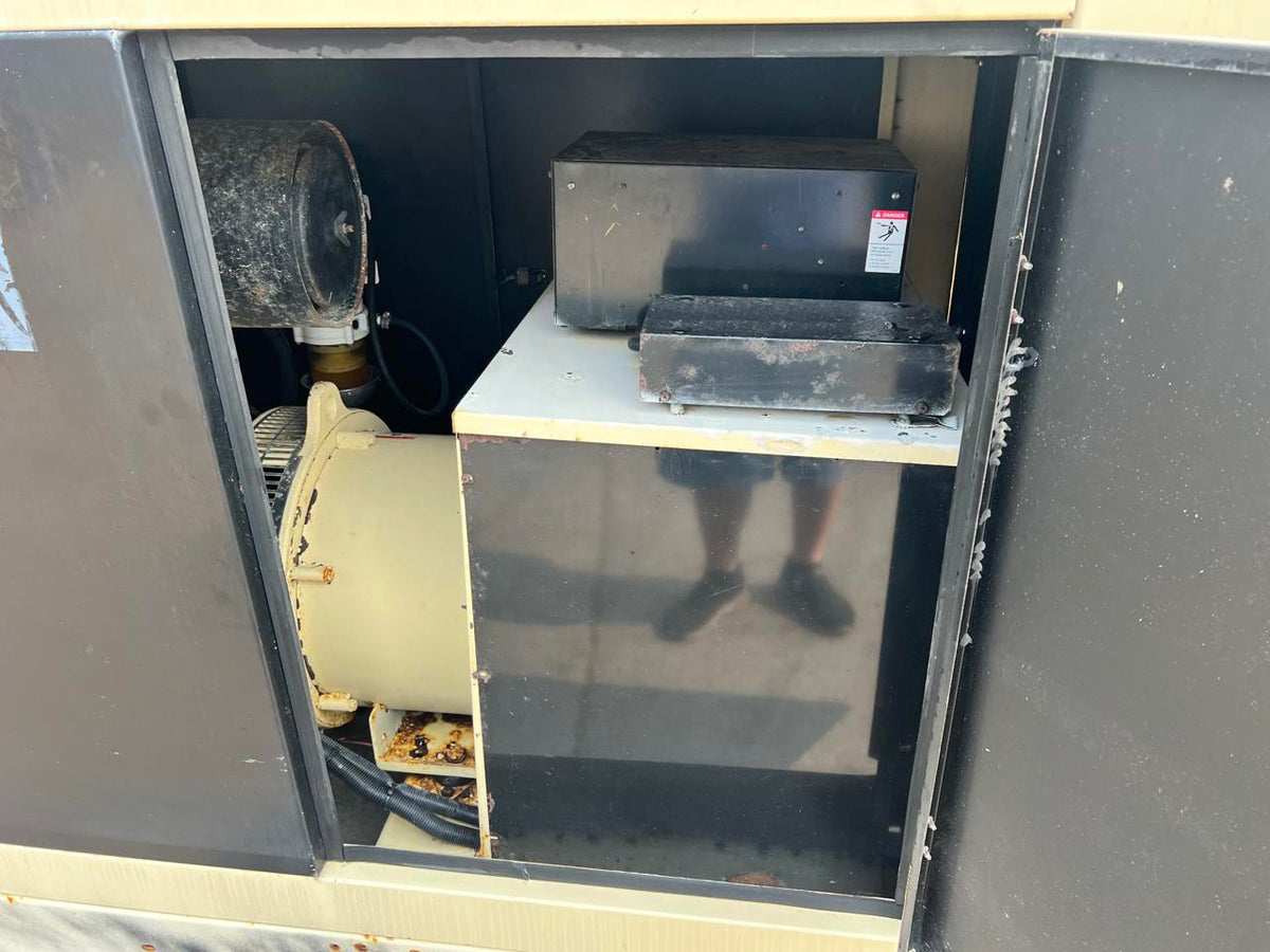 100 kW Kohler Generator, with Enclosure, 4.5 Liter John Deere Engine, Year – 2006, 288 Hours