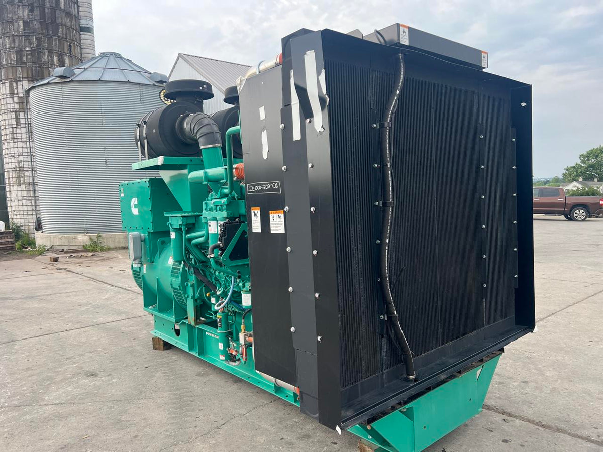 1000kW Cummins/Onan GenSet 30 Liter Cummins Engine New Surplus Year  2021 6 Hours US EPA Tier 4 with Remote after Treatment System Included DSLP1158