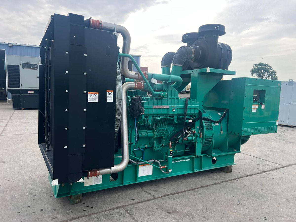 1000kW Cummins/Onan GenSet 30 Liter Cummins Engine New Surplus Year  2021 6 Hours US EPA Tier 4 with Remote after Treatment System Included DSLP1158