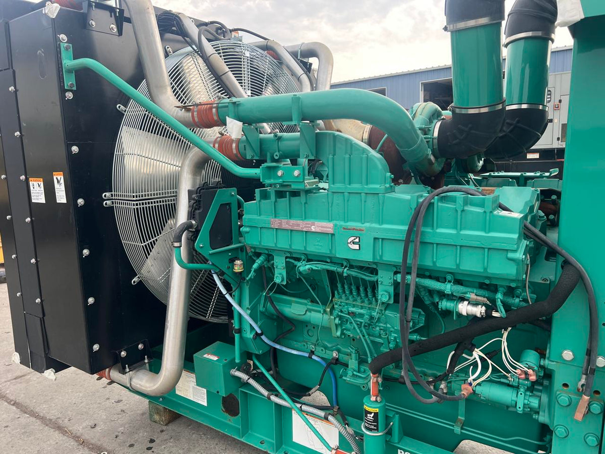 1000kW Cummins/Onan GenSet 30 Liter Cummins Engine New Surplus Year  2021 6 Hours US EPA Tier 4 with Remote after Treatment System Included DSLP1158