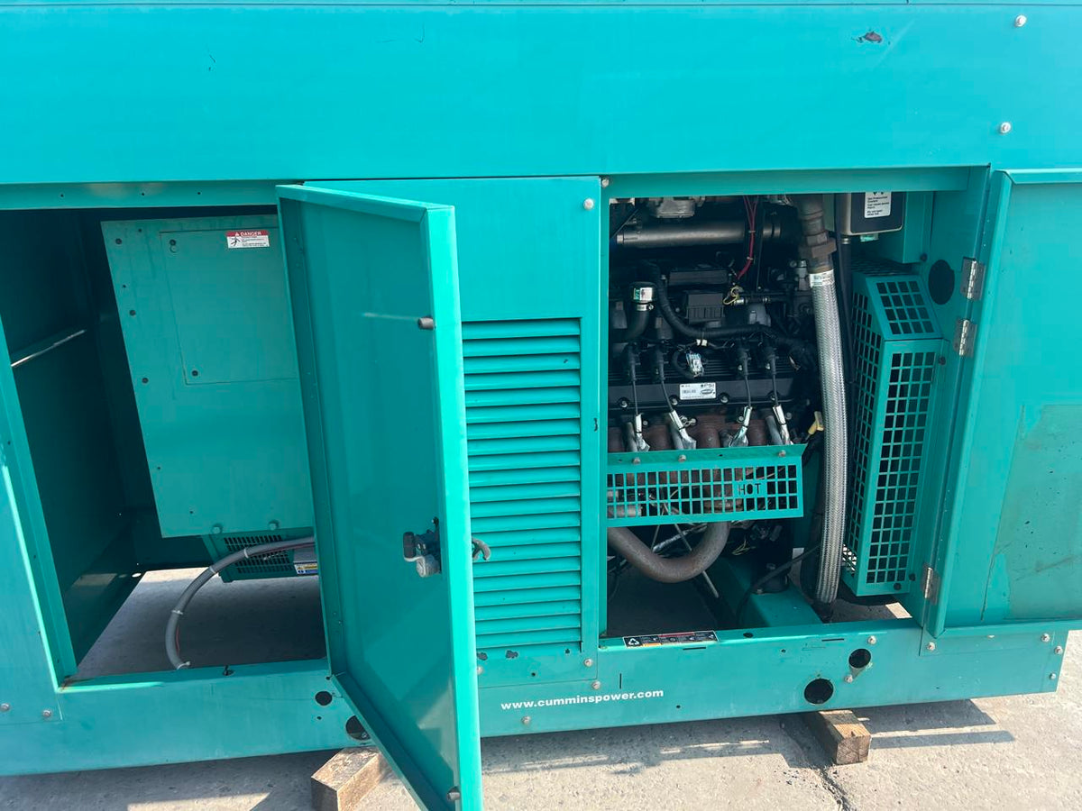 125 kW Cummins/Onan Generator, with Enclosure, 8.1 Liter PSI Engine, Year – 2007, 365 Hours, Natural Gas or Propane