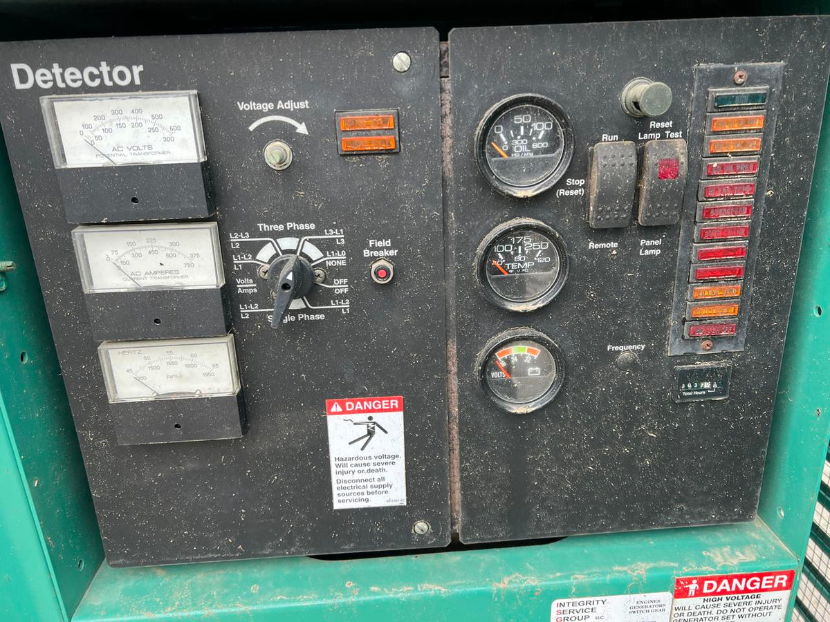 125 kW Cummins/Onan Gen Set, with Enclosure, Natural Gas or Propane, 8.3 Liter Cummins Egnine, Year – 2003, 37 Hours since new