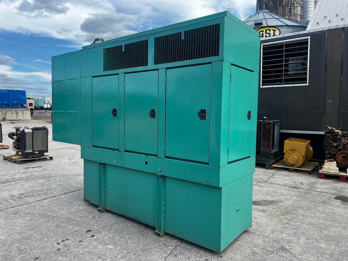 150 kW Cummins/Onan Gen Set, with Sound Attenuated Enclosure and Base Fuel Tank, 8.3 Liter Cummins Engine, Year – 2000, 1304 Hours