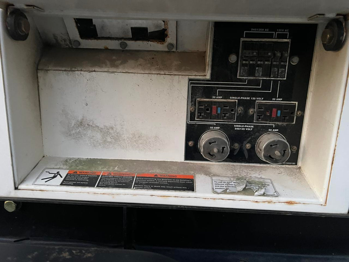 25 kW MQ Wisper Watt Portable Rental Grade Generator with Voltage Selector Switch, Trailer Mounted, Year – 2013