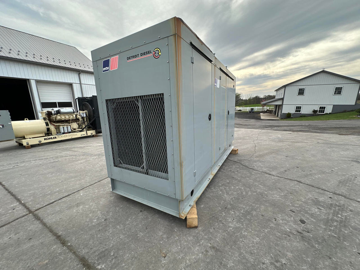 275 kW MTU Generator, with Enclosure, 9 Liter John Deere Engine, 142 Hours, US EPA Tier 3 Pre Emission