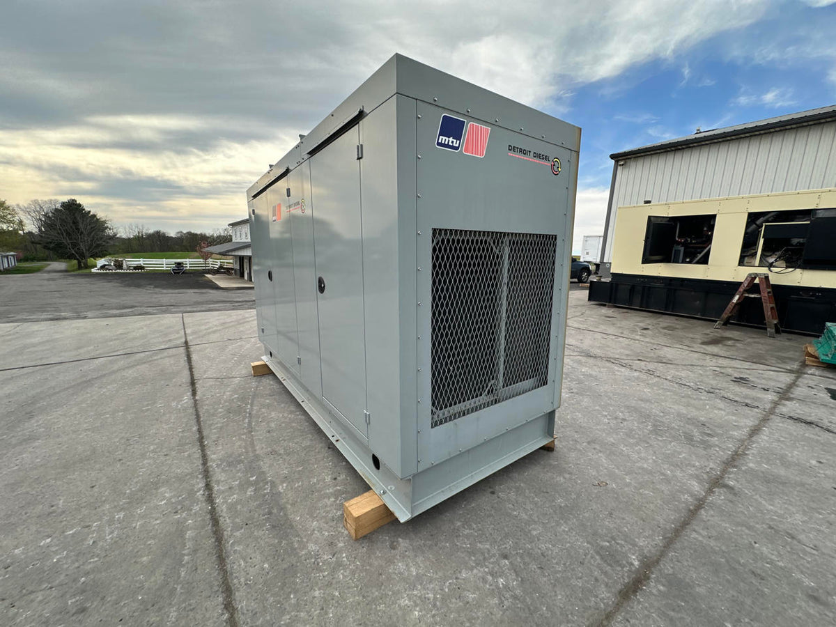 275 kW MTU Generator, with Enclosure, 9 Liter John Deere Engine, 142 Hours, US EPA Tier 3 Pre Emission