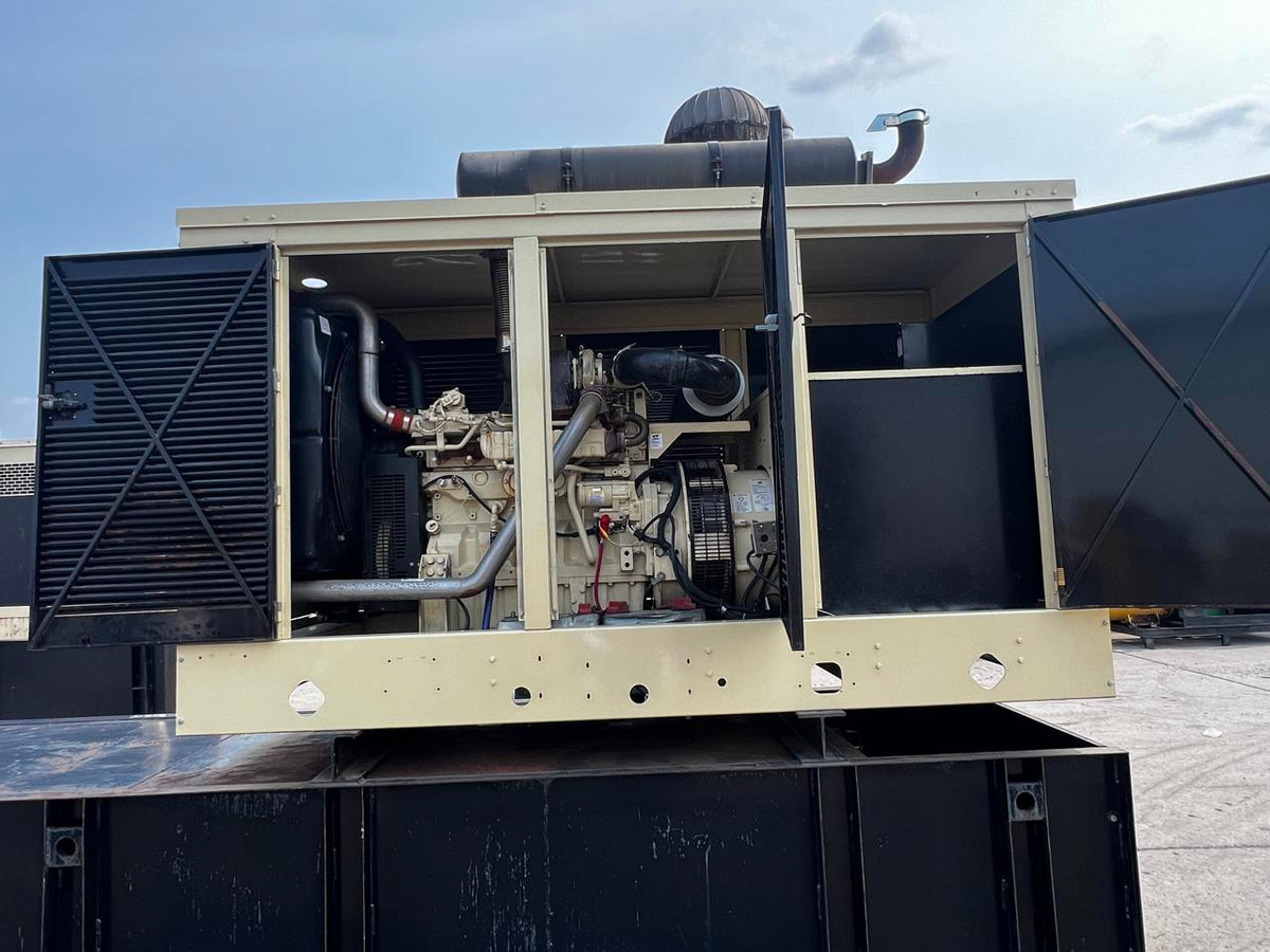 275 kW Kohler Generator, with weather proof Enclosure and Tank, 9.0 Liter John Deere Engine, Year – 2006, 922 Hours, US EPA Tier 3 Pre Emission Engine
