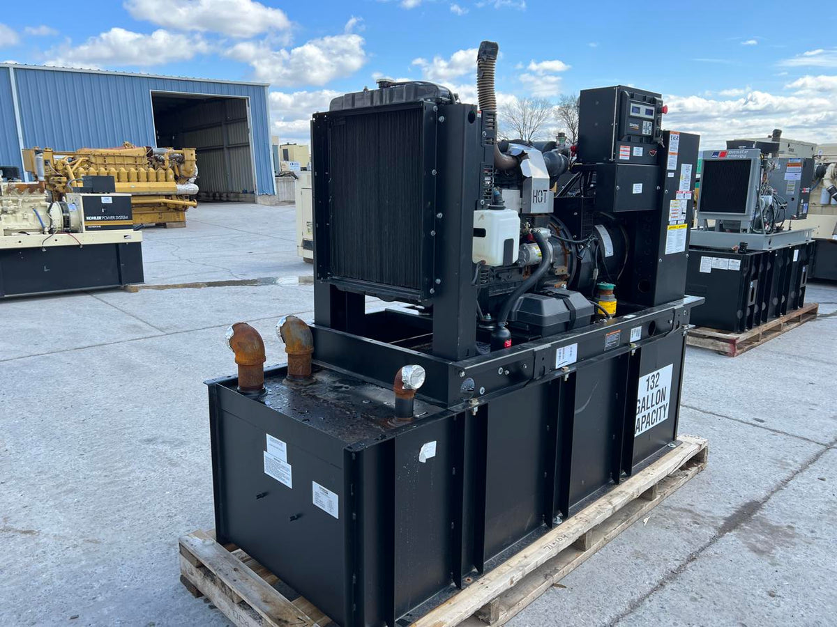 30 kW Generac Generator Set, Year 2014, 195 Hours, Base Fuel Tank, US EPA Tier 3