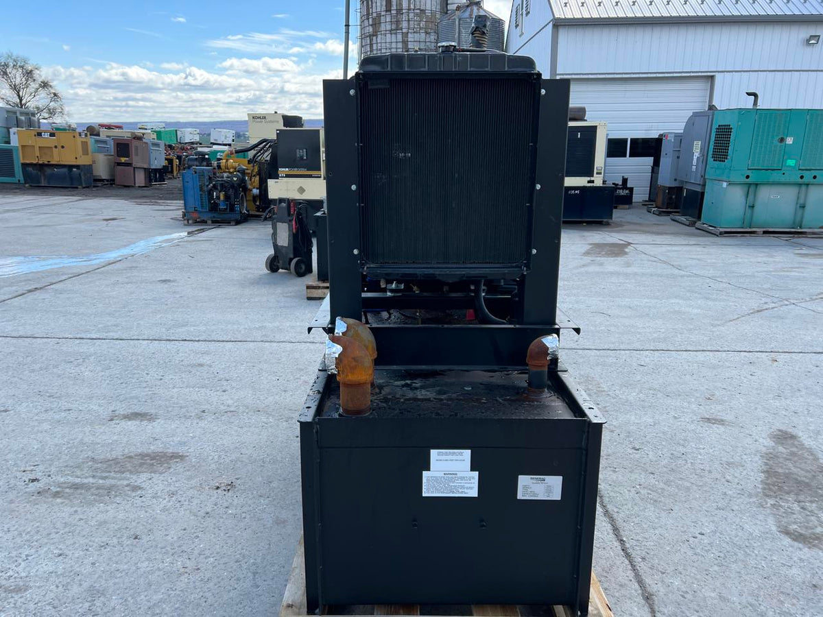 30 kW Generac Generator Set, Year 2014, 195 Hours, Base Fuel Tank, US EPA Tier 3