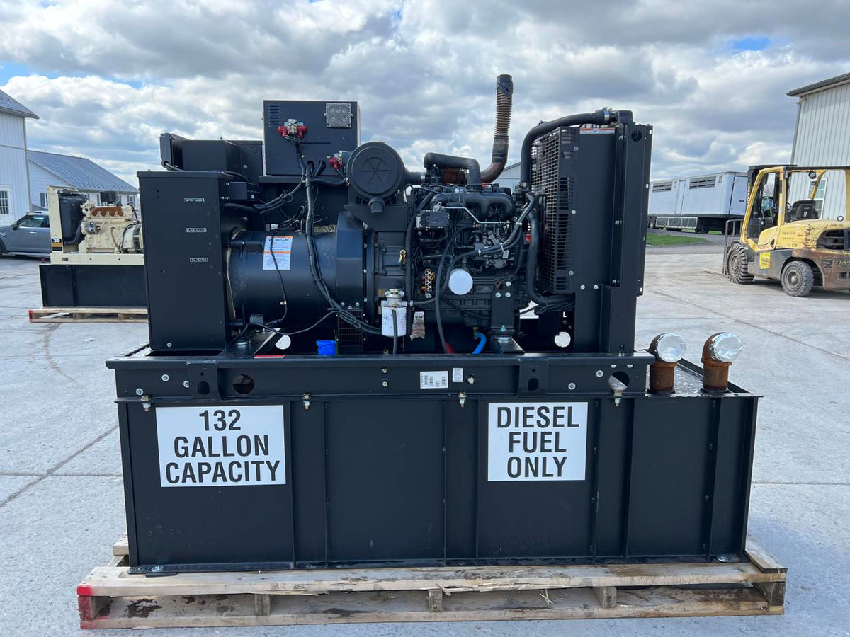 30 kW Generac Generator Set, Year 2014, 195 Hours, Base Fuel Tank, US EPA Tier 3