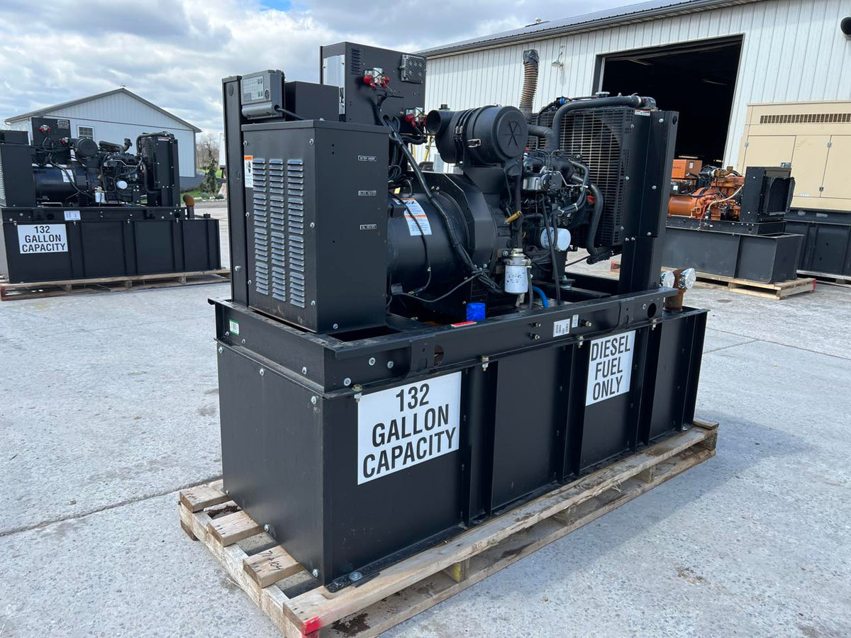 30 kW Generac Generator Set, Year 2014, 195 Hours, Base Fuel Tank, US EPA Tier 3