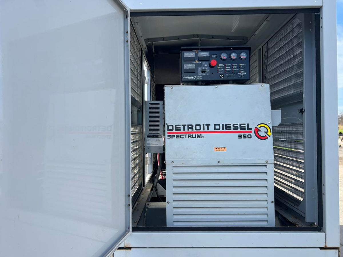 355 kW Spectrum/Kohler Generator, with Enclosure and Base Tank, Detroit Diesel Series 60, 12.7 Engine, Year – 2003, 775 Hours
