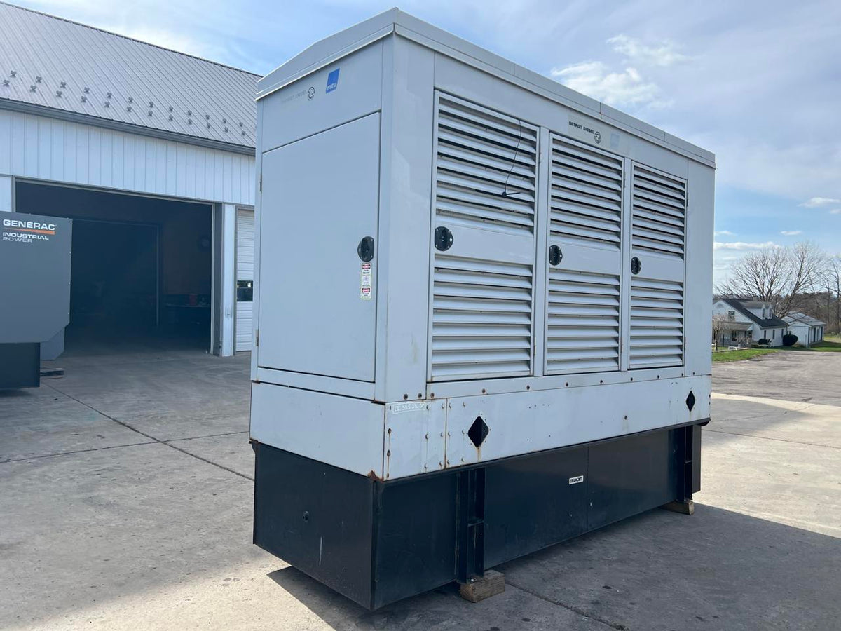 355 kW Spectrum/Kohler Generator, with Enclosure and Base Tank, Detroit Diesel Series 60, 12.7 Engine, Year – 2003, 775 Hours
