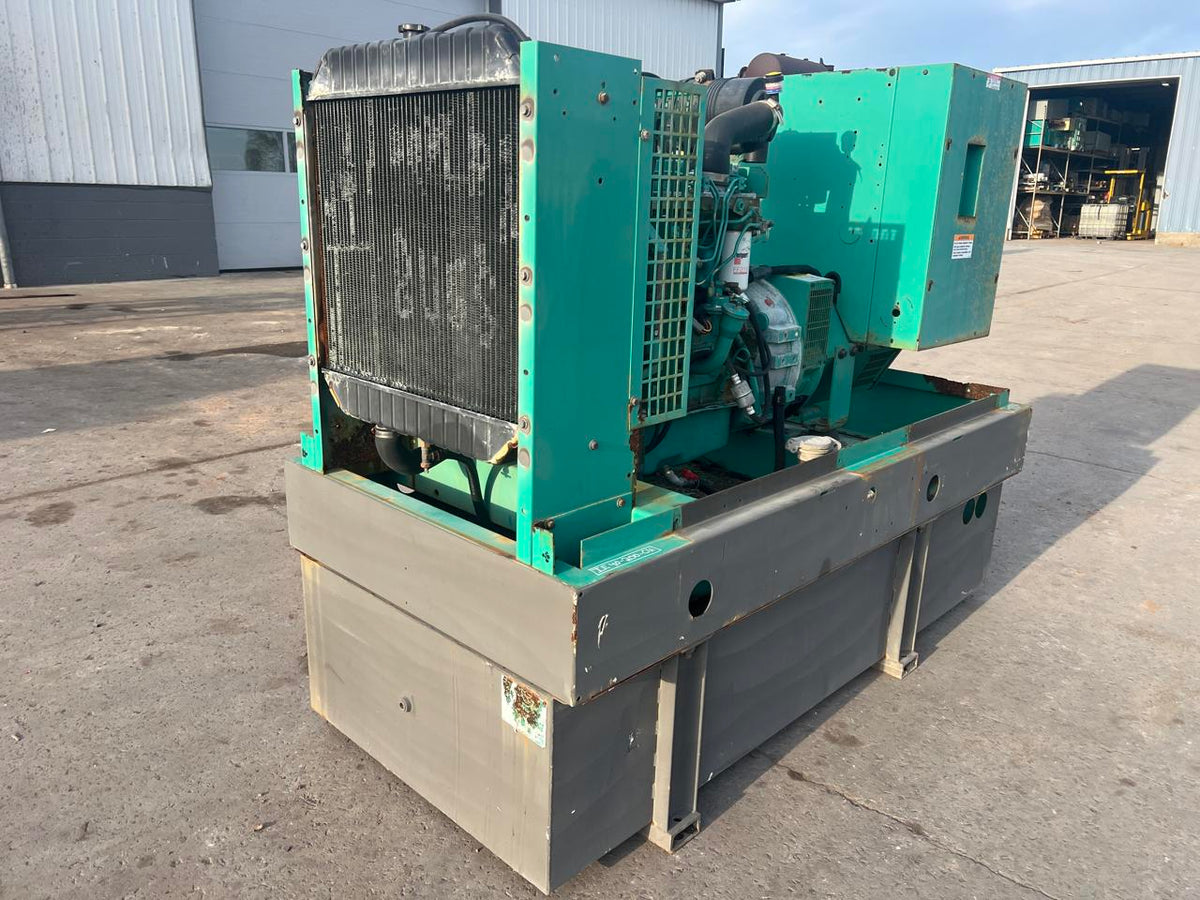 40 kW Cummins/Onan Gen Set, 3.9 Liter Cummins Engine, Open Skid, Year – 2000, 312 Hours