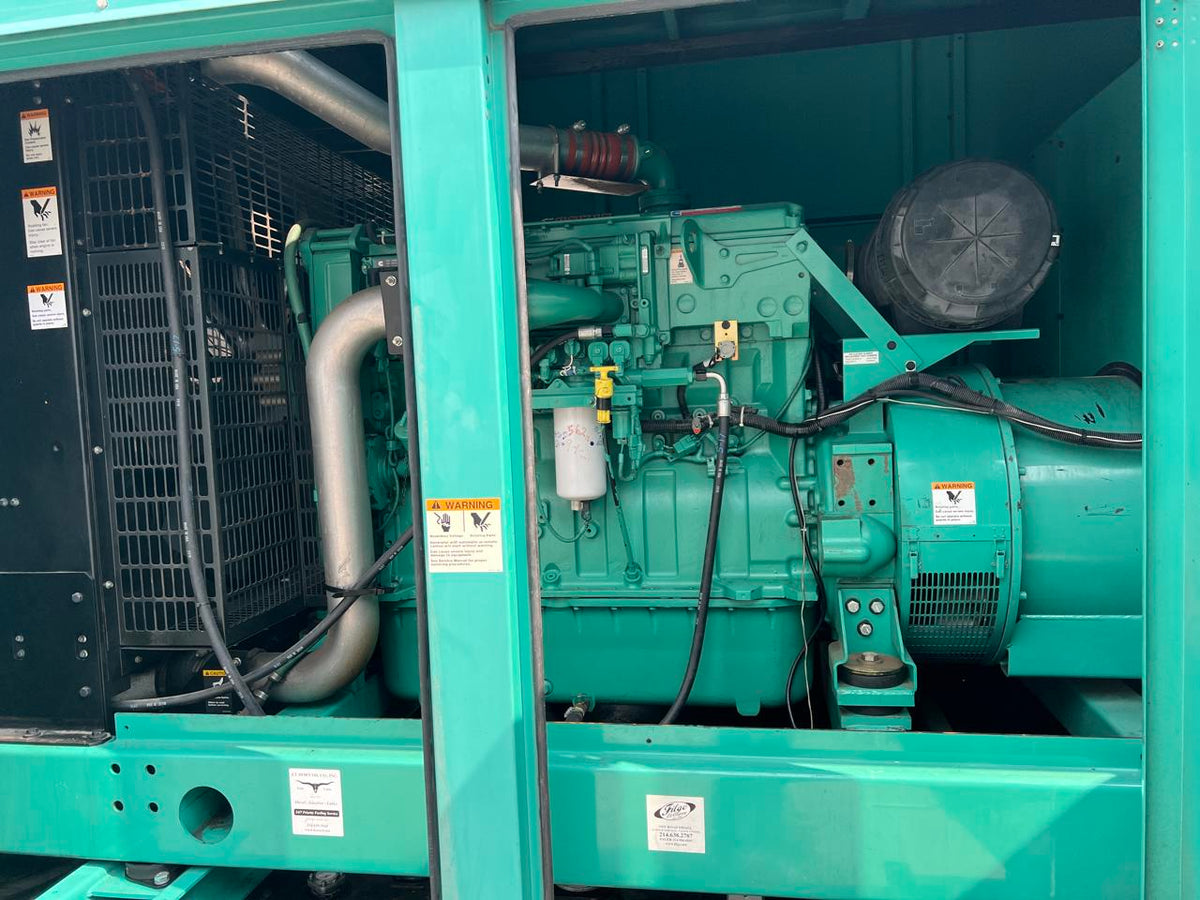 400 kW Cummins/Onan Generator Set, With Enclosed and Base Fuel Tank, Year – 2008, 601 Hours, US EPA Tier 2