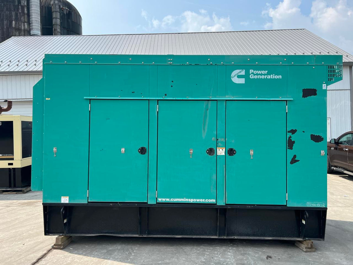 400 kW Cummins/Onan Generator Set, With Enclosed and Base Fuel Tank, Year – 2008, 601 Hours, US EPA Tier 2