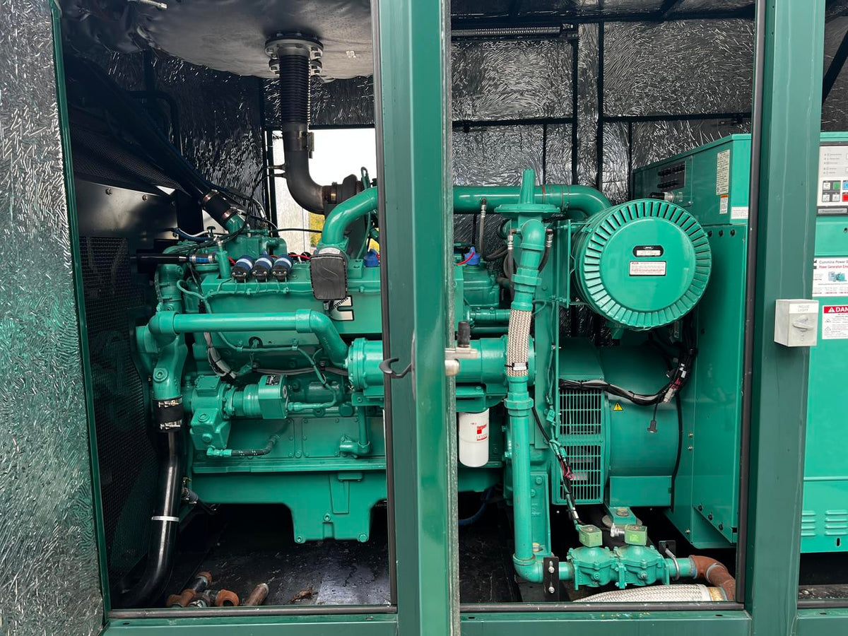 500 kW Cummins/Onan GenSet, Year – 2017, Natural Gas, 114 Hours, Sound Attenuated Enclosure, Like New Condition
