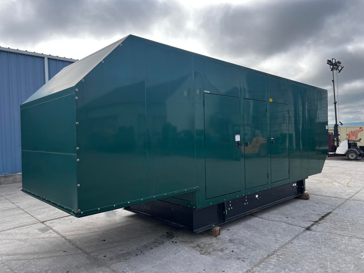 500 kW Cummins/Onan GenSet, Year – 2017, Natural Gas, 114 Hours, Sound Attenuated Enclosure, Like New Condition