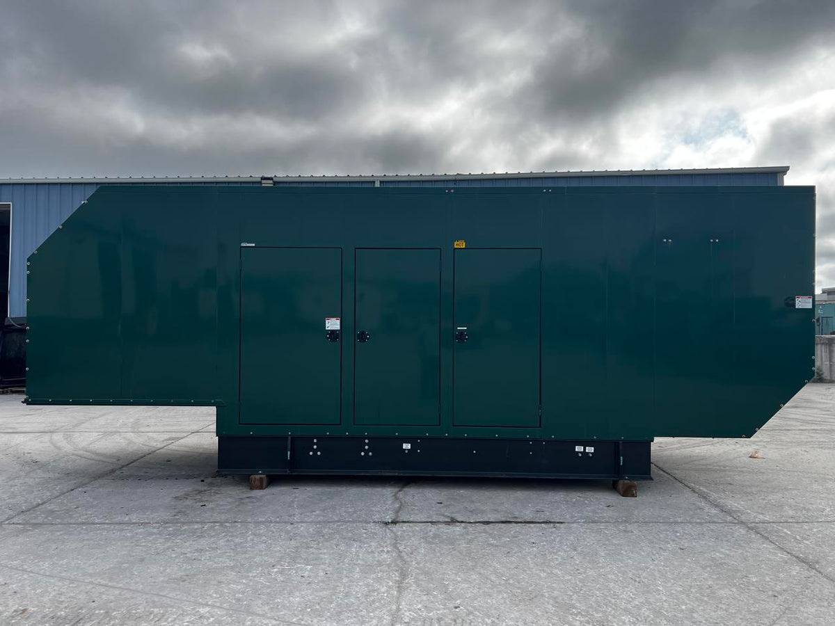 500 kW Cummins/Onan GenSet, Year – 2017, Natural Gas, 114 Hours, Sound Attenuated Enclosure, Like New Condition