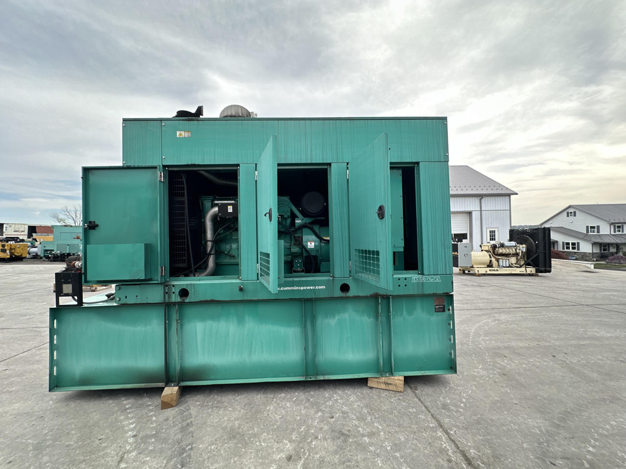 500 kW Cummins/Onan Gen Set, with Enclosure and Base Fuel Tank, Year – 2008, 59 Hours, US EPA Tier 2 Pre Emissions