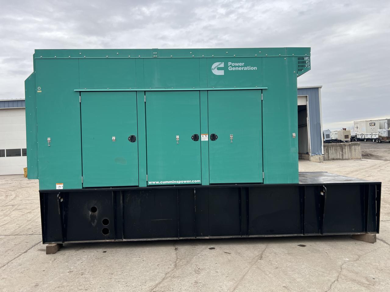 500 kW Cummins/Onan Gen Set, with Enclosure and Base Fuel Tank, Year – 2010, 504 Hours, US EPA Tier 2 Flex Engine Transmission
