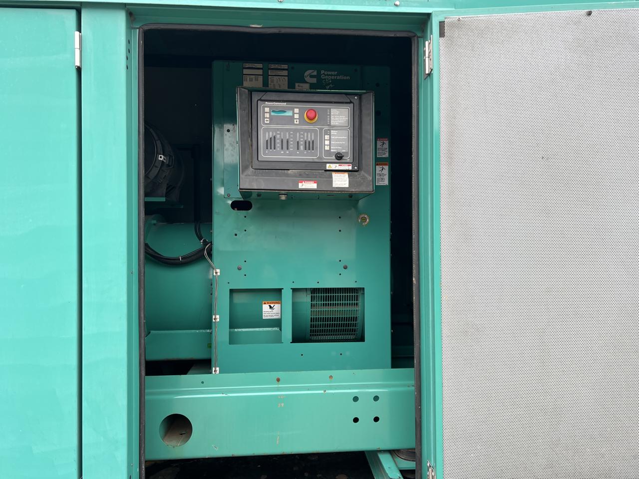 500 kW Cummins/Onan Gen Set, with Enclosure and Base Fuel Tank, Year – 2010, 504 Hours, US EPA Tier 2 Flex Engine Transmission