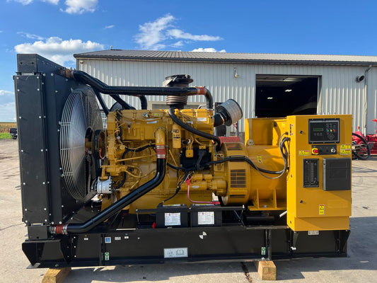 600 kW C18 CAT Gen Set, Open Skid, Year – 2016, 167 Hours, US EPA Tier 2 Pre Emission Engine