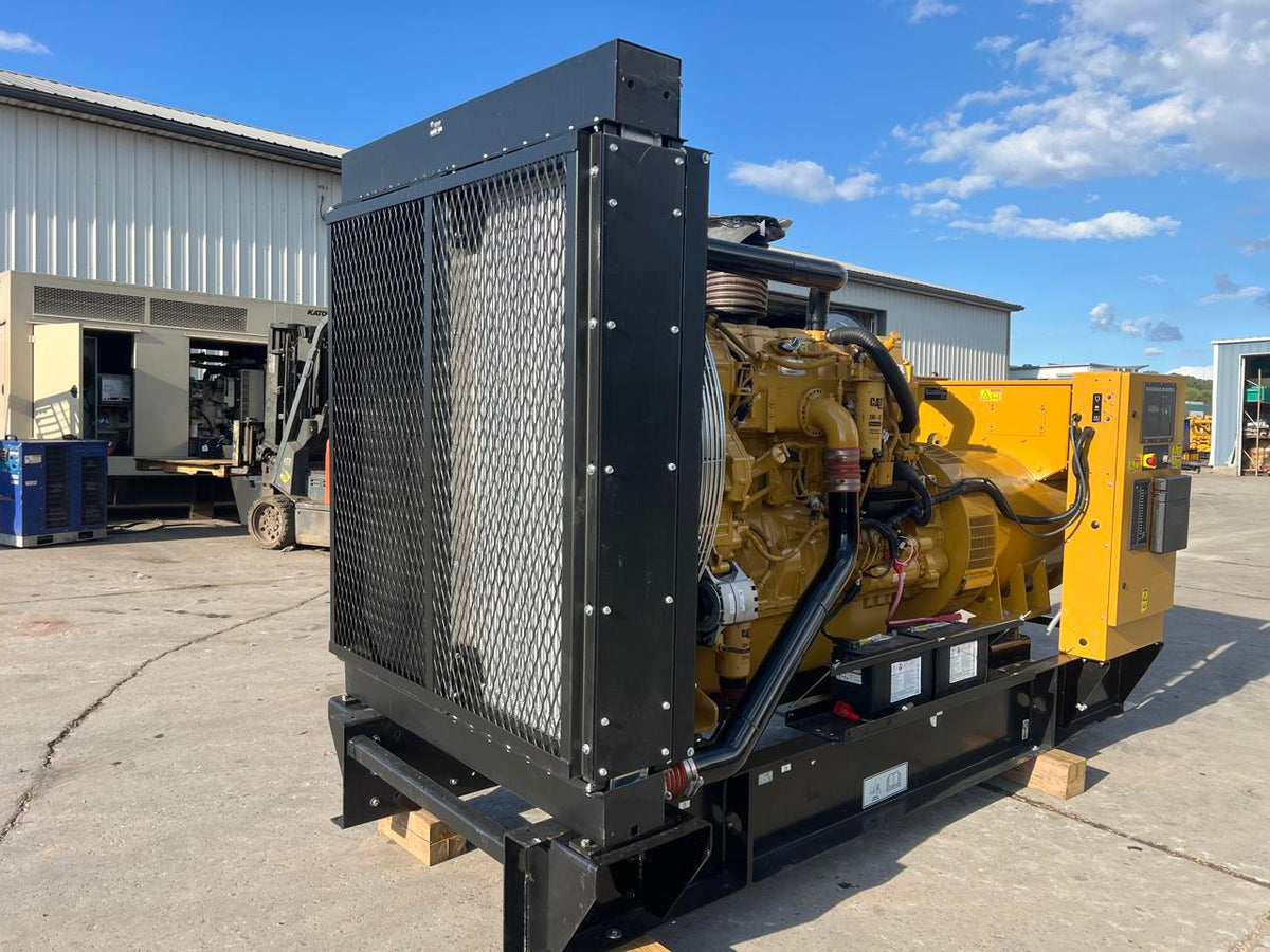 600 kW C18 CAT Gen Set, Open Skid, Year – 2016, 167 Hours, US EPA Tier 2 Pre Emission Engine